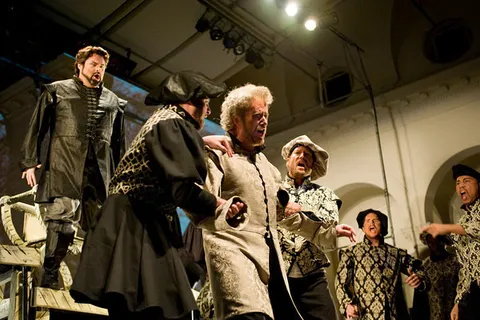Tom Workman with the Rigoletto chorus, St. Pete Opera Company